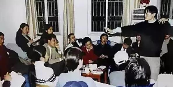 那些頂級(jí)巨頭創(chuàng)業(yè)初期的苦逼樣，谷歌、蘋果、阿里、騰訊、華為...